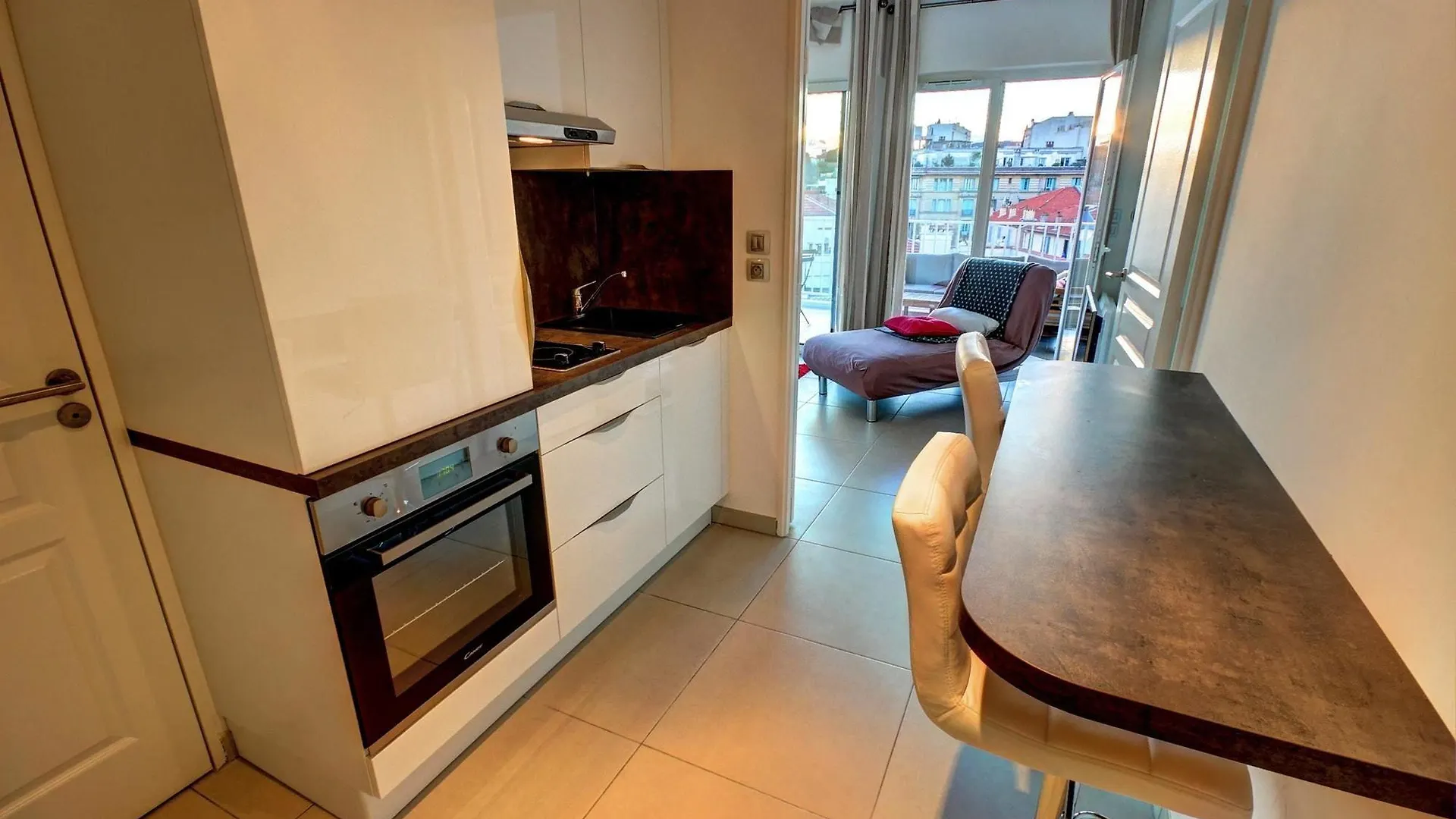 Studio In Cannes, With Wonderful Mountain View, Terrace And Wifi - 500